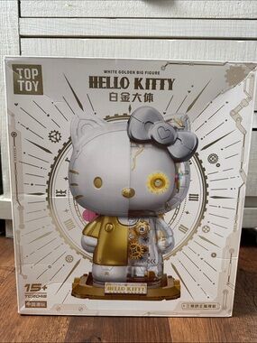 White Golden Big Figure Hello Kitty